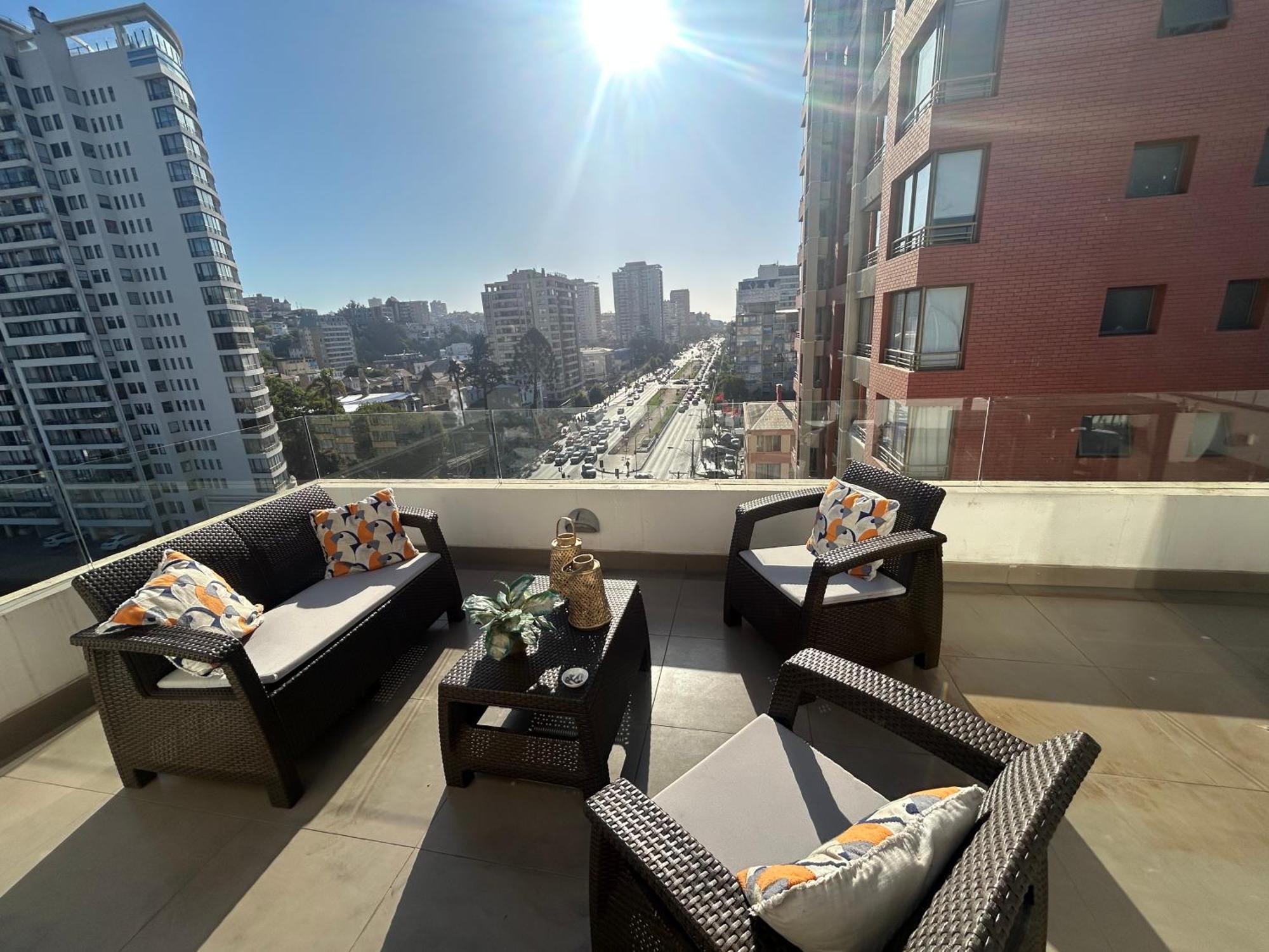 Apartamento Vistas Inigualables !!! En Pleno Centro De Vina del Mar